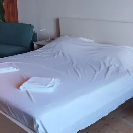 בית נופש Orebic Adriana *